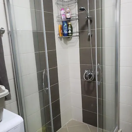 Apartament La Vlachs